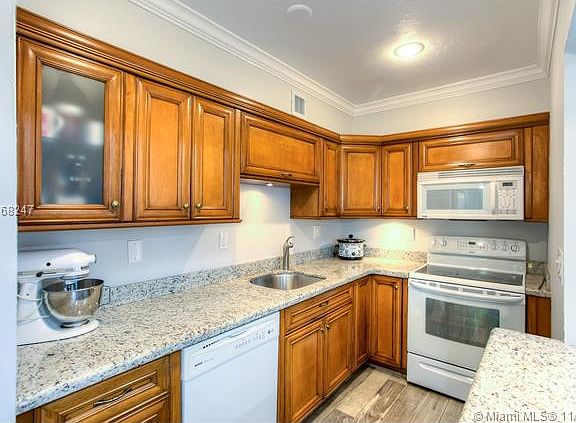 4th image of 8036 SW 103rd Ave #8036