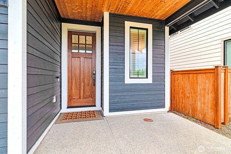 4th image of 22425 285th st
