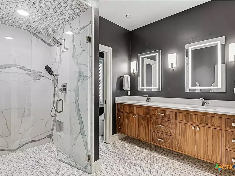 3201 Edward Dr — Photo 15
