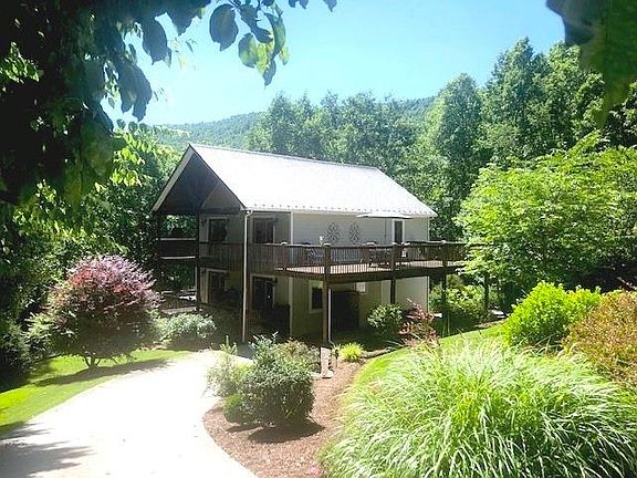 2nd image of Yadkin View Dr