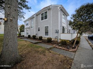 22 Borelle Sq, Parlin, NJ 08859
