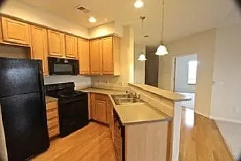 5220 Boardwalk Dr #B34 — Photo 8
