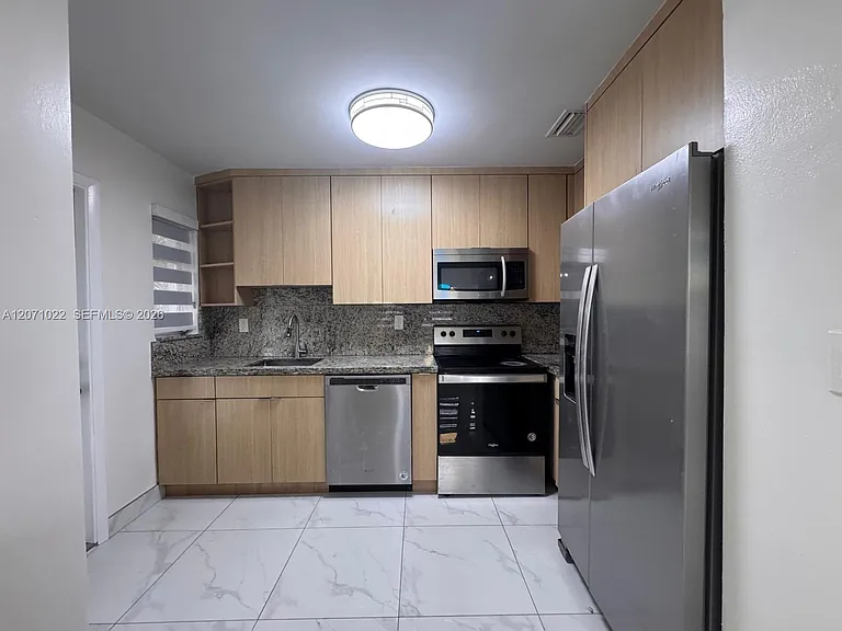 7135 SW 22nd St #7137 — Photo 5