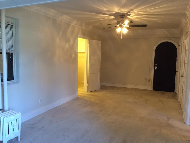 Longfellow Apartments — Photo 28