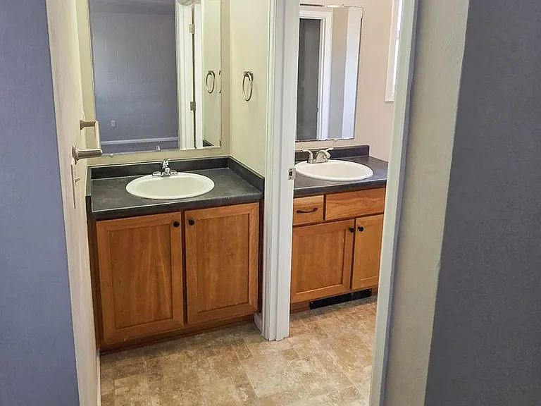 1150-1180 Jacobs Dr — Photo 12