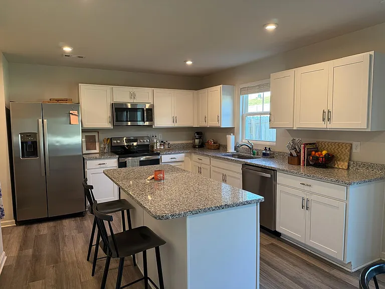 1082 Cone Blvd — Photo 10