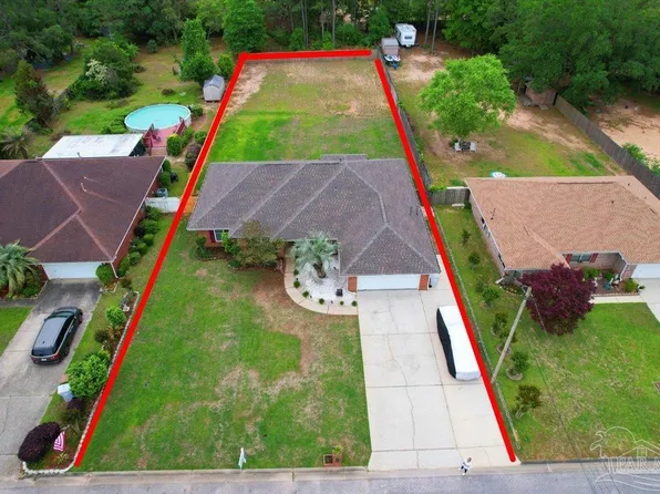 5881 Westmont Rd, Milton, FL 32583