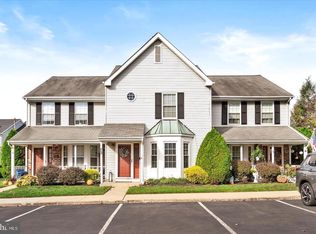 72 Greenridge Cir, Newtown, PA