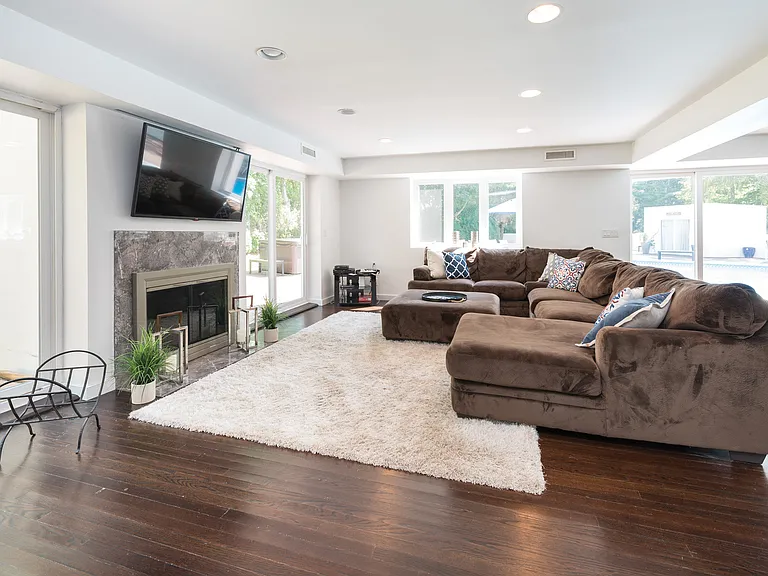 143 Sebonac Rd — Photo 5