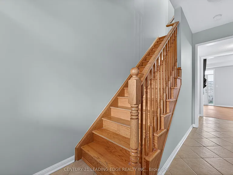 64 Ferguson St — Photo 11