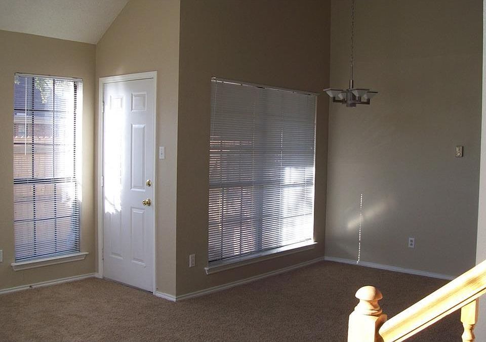 2nd image of 449 Harris St APT 102G