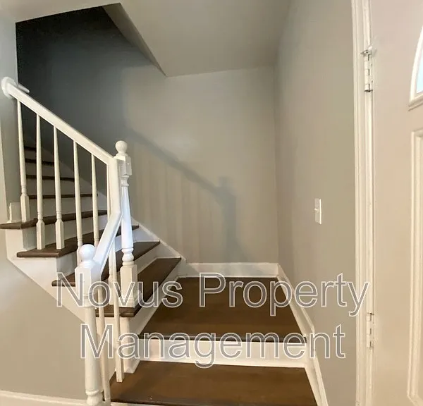 145 Bowen St #C4 — Photo 7