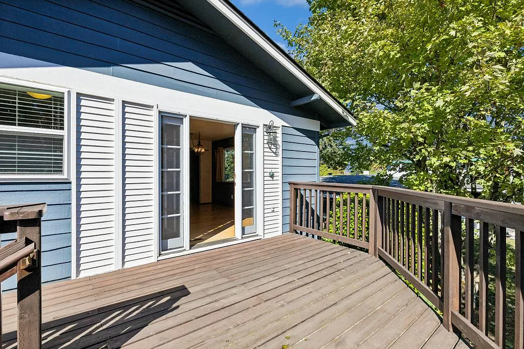 25301 32nd Pl S - 4 bedrooms — Photo 4