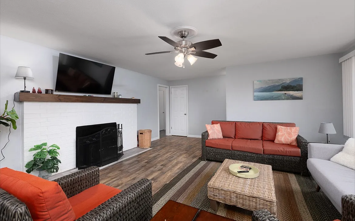 3 bed, 1516 sqft, $3,100 — Photo 4