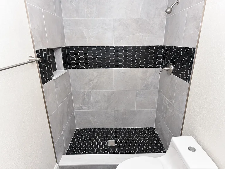 605 N Federal Hwy #7 — Photo 7