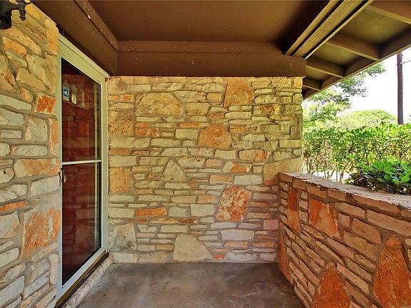 4th image of 10602 Walnut Bend Dr