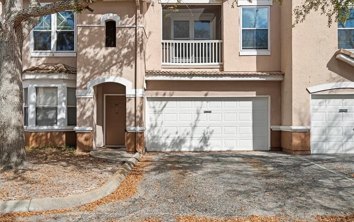 3 bed, 1476 sqft, $2,400 — Photo 2
