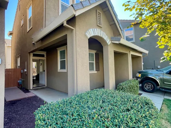 2497 Huckleberry Cir, West Sacramento, CA 95691