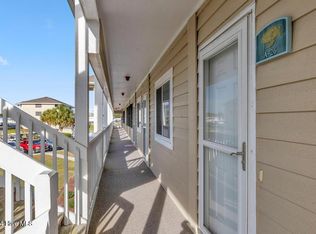 650 Cedar Point Blvd APT A26, Swansboro, NC 28584