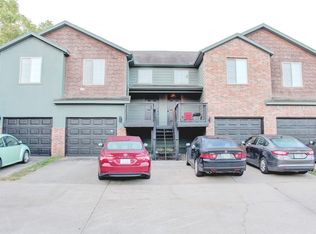 771 W Sandy Beach Ln, Fayetteville, AR 72703