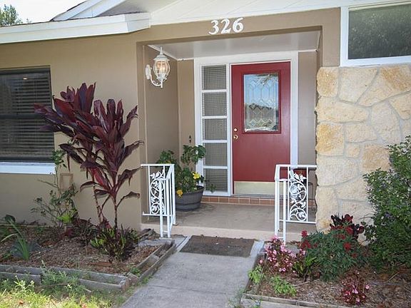 3rd image of 326 Robin Hill Dr