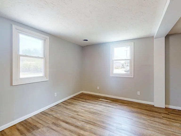 7023 Clark Ave — Photo 13