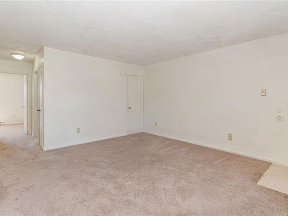 4th image of 1109 Hannah St APT C