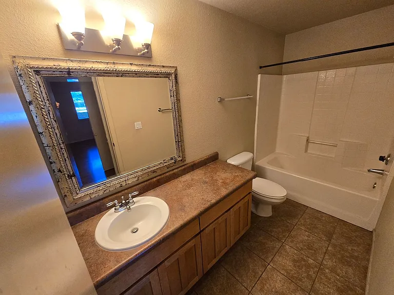 1385 W University Ave #4-125 — Photo 33