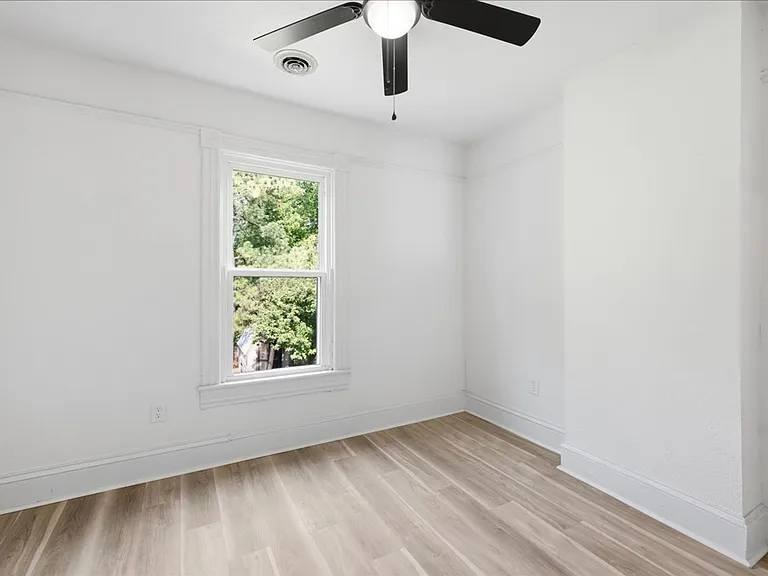 322 Florida Ave — Photo 26