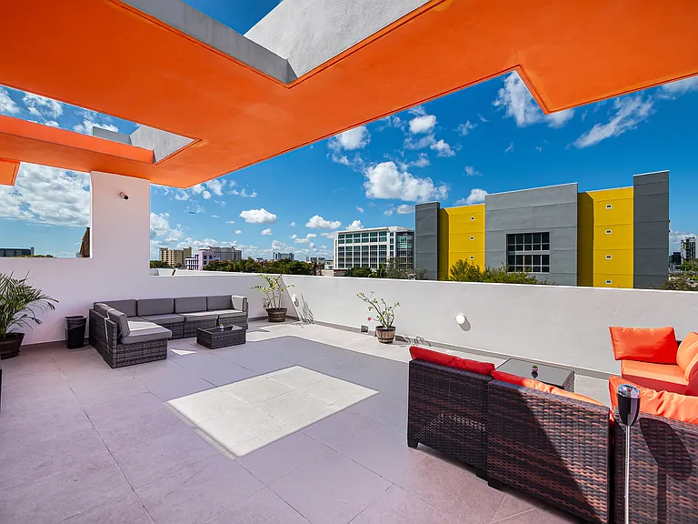 Saffron Apartments — Photo 65