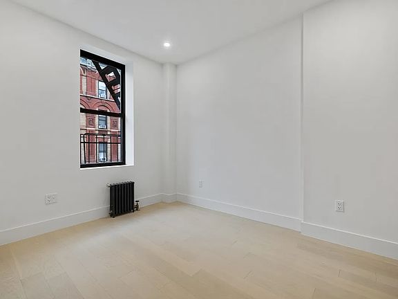 5th image of 300 W 21st St APT 23