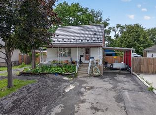 452 E 38th St, Hamilton, ON L8V 4G8