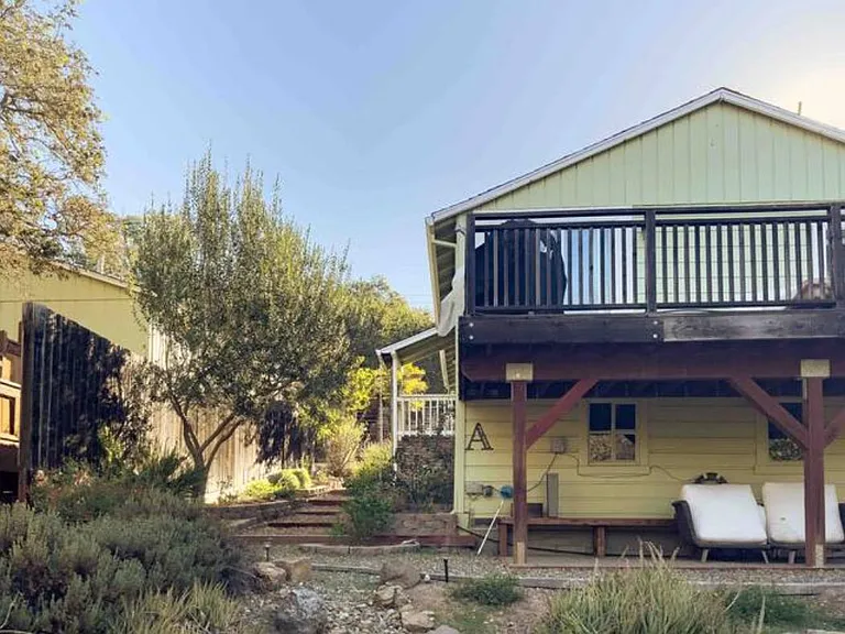 17323 Hillside Ave — Photo 11
