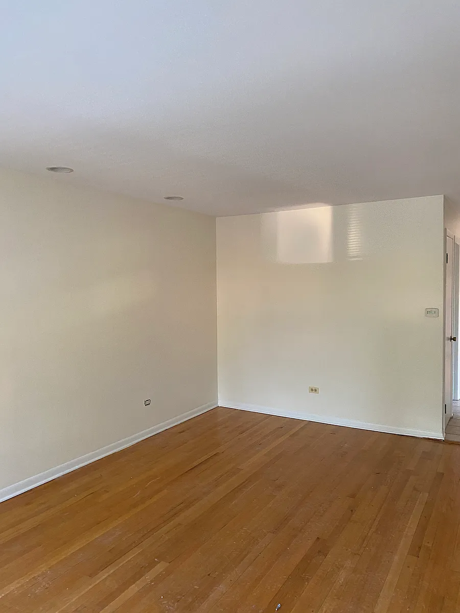 Building Photo - 3734 Ridgeland Ave #2