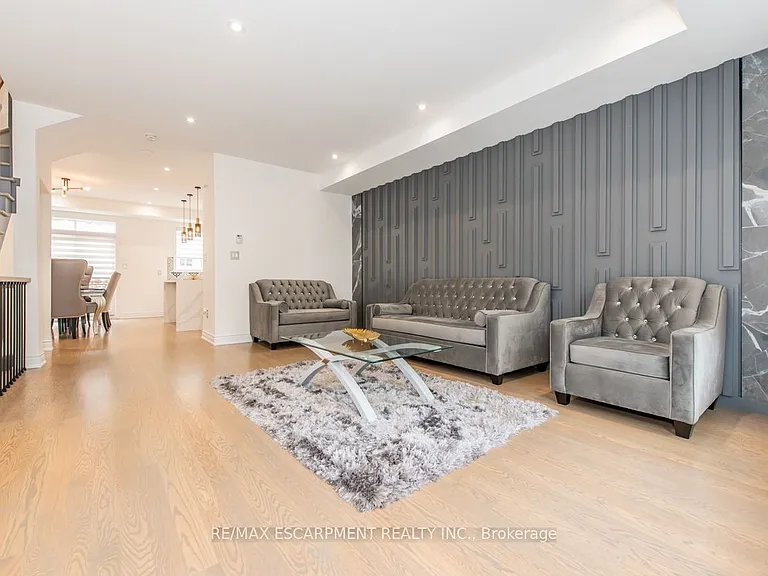 64 City Park Cir — Photo 26