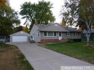 3701 Commodore Dr, Brooklyn Center, MN 55429
