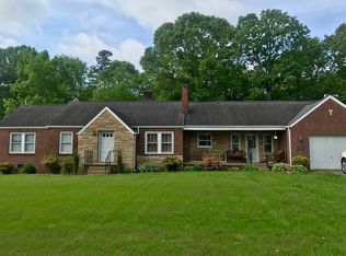 1708 30th Avenue Ct NE, Hickory, NC 28601