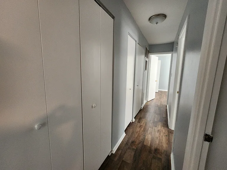 4411 Falls Bridge Dr #B — Photo 12