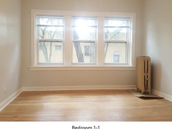 3rd image of 5458 W Berteau Ave #1