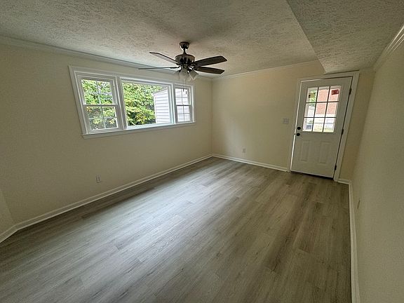 3rd image of 356 Hermitage Dr