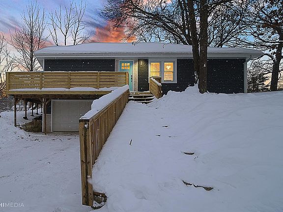 3rd image of 9019 W 142nd Ave