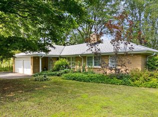 4830 W Westfield Rd, Mequon, WI 53092