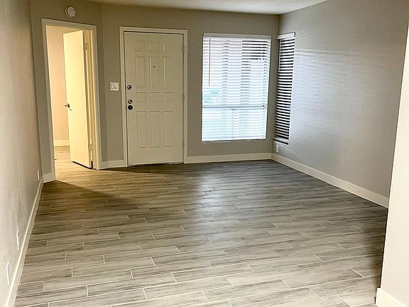 5th image of 20235 N 3rd Dr Unit 3