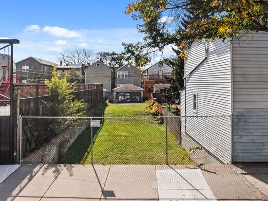1743 W 21st St, Chicago, IL 60608