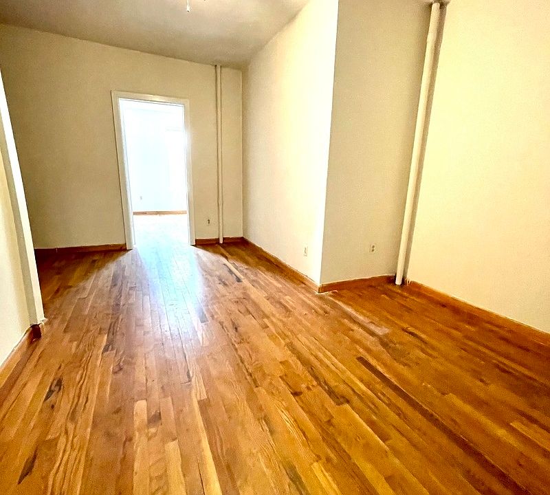 1st image of 536 9th Ave #4FS