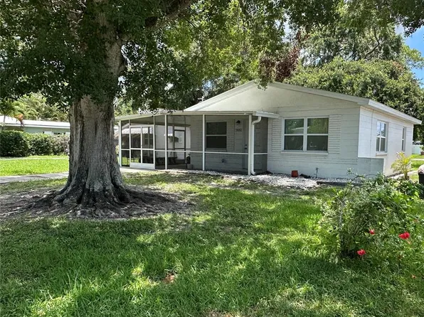 7651 46th Way N, Pinellas Park, FL 33781