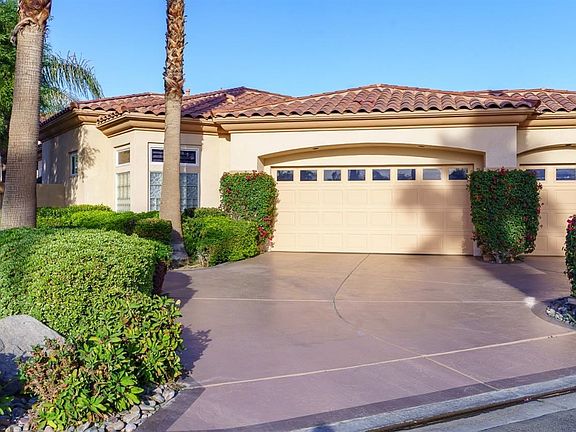 2nd image of 892 Mesa Grande Dr