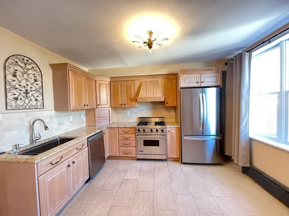 28-36 49th Street image 3 of 17