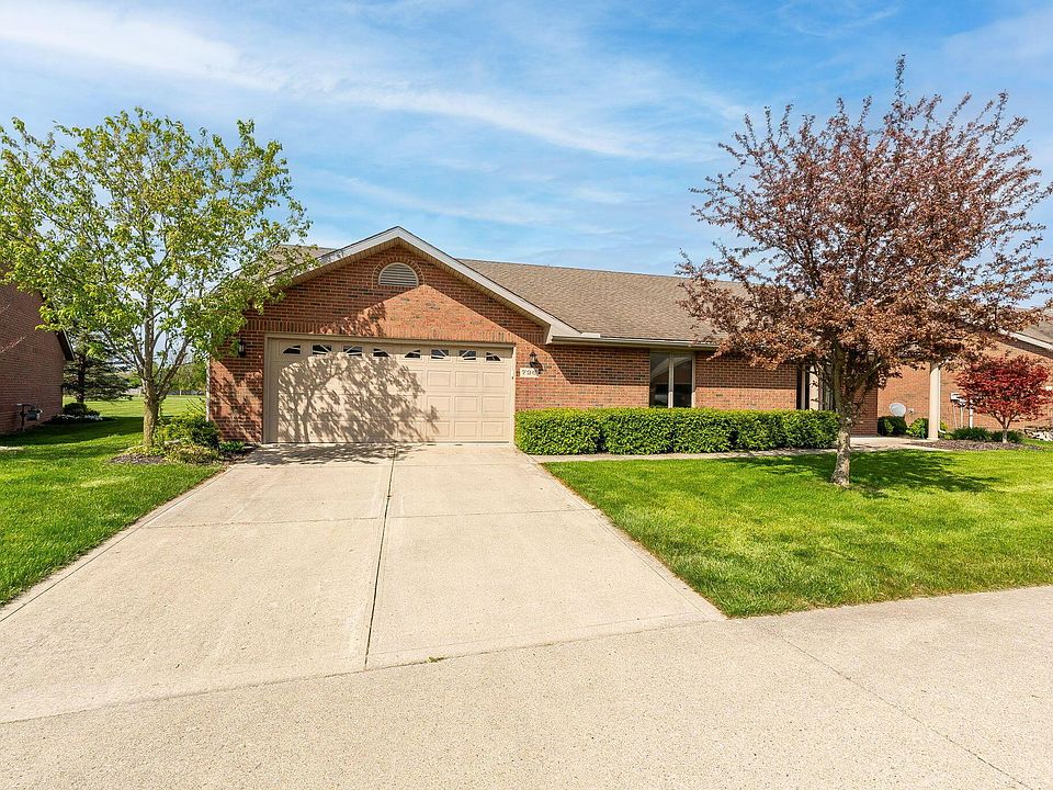 1st image of 796 Hickory Hill Dr