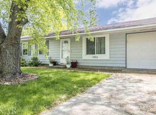 1315 Dalton Dr, Normal, IL 61761